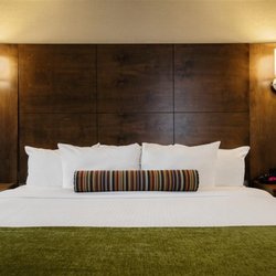 Best Western Ville-Marie Montreal Hotel & Suites