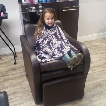 Urban Chic Salon - Willow waiting to get shampooed. - Hair Salons Near Me - Fresno, California