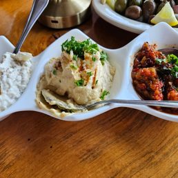 Appetizer sampler (mezza) Appetizer sampler (mezza)