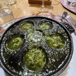 Le Freiberg - Escargot with wicked good butter garlic sauce