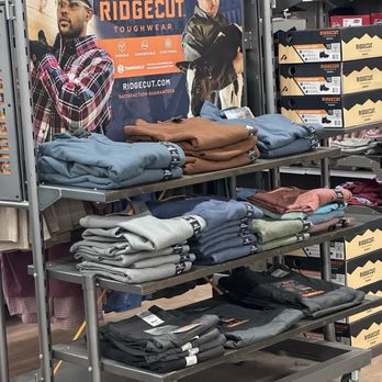 Tractor Supply - Department Stores Near Me - Sparks, Nevada
