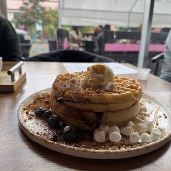 Madres Brunch - Breakfast & Brunch Near Me - Long Beach, California Madres Brunch - Breakfast & Brunch Near Me - Long Beach, California