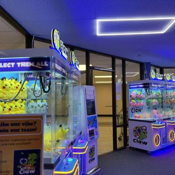 Claw Crushers - Arcades Near Me - Richmond, California Claw Crushers - Arcades Near Me - Richmond, California