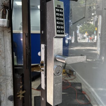 Top Level Locksmith - Narrow style passcode lock - Keys & Locksmiths Near Me - Brooklyn, New York