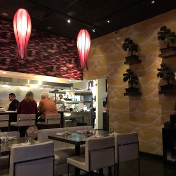 Sushi Pop - Sushi Bars Near Me - Oviedo, Florida Sushi Pop - Sushi Bars Near Me - Oviedo, Florida