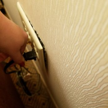 Hilton Garden Inn Bridgewater - I tried to unplug my phone charger and the cover was coming out of the wall - Hotels Near Me - Bridgewater, New Jersey