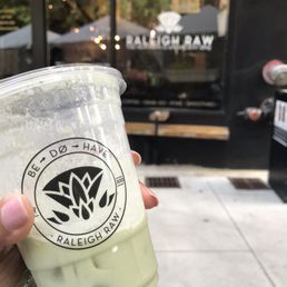 Iced matcha drink