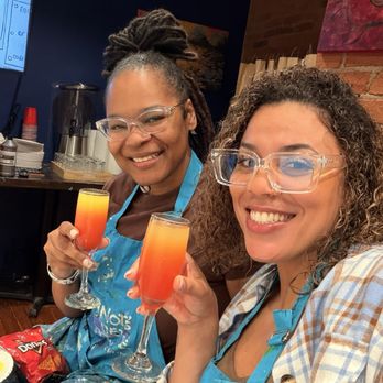 Pinot's Palette - Mimosa time - Paint & Sip Near Me - Columbus, Ohio Pinot's Palette - Mimosa time - Paint & Sip Near Me - Columbus, Ohio