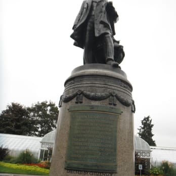 Volunteer Park - Everyday hero. - Parks Near Me - Seattle, Washington