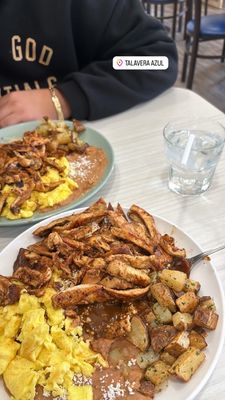 Talavera Azul/ Chilaquiles by null