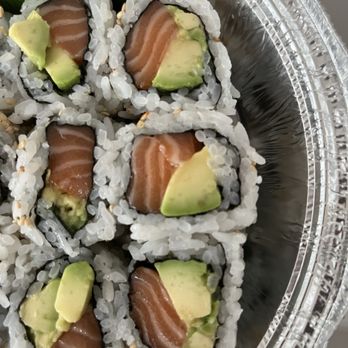 Misono - Salmon with avocado - Japanese Near Me - Chestnut Hill, Massachusetts