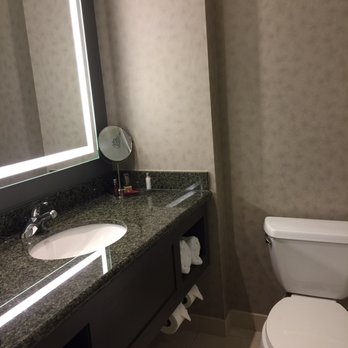 Hartford Marriott Downtown - King room Concierge level - Hotels Near Me - Hartford, Connecticut