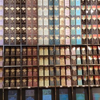 Venchi - Chocolatiers & Shops Near Me - Boca Raton, Florida