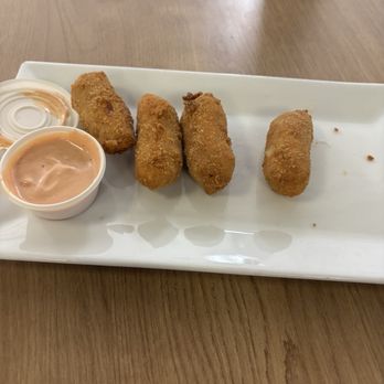 Metropol Restaurant & Bar - Ham Croquettes - Cocktail Bars Near Me - Carolina, Puerto Rico Metropol Restaurant & Bar - Ham Croquettes - Cocktail Bars Near Me - Carolina, Puerto Rico