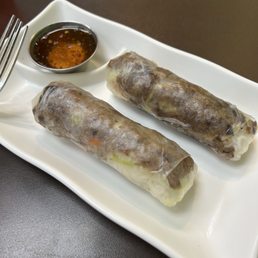 Fresh Spring Rolls W/charbroiled BBQ Meat (2) / Gỏi Cuốn Thịt Nướng