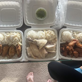 New Town Cafe - Chicken Wings, Cold Ginger Chicken and Mochiko Chicken. - Cafes Near Me - Aiea, Hawaii