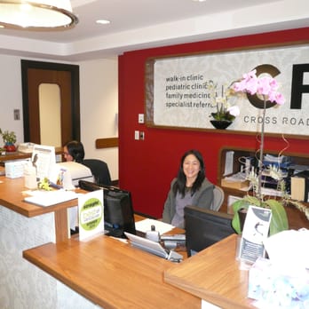 Cross Roads Walk-in Clinic - Reception Desk - Medical Centers Near Me - Vancouver, British Columbia Cross Roads Walk-in Clinic - Reception Desk - Medical Centers Near Me - Vancouver, British Columbia
