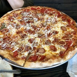 Capone Pizza