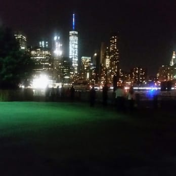 Pier 2 at Brooklyn Bridge Park - Skating Rinks Near Me - Brooklyn, New York