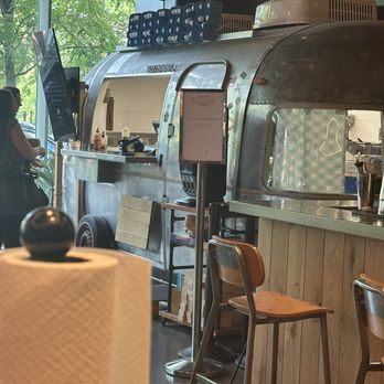 Showroom Food Hall - Taco trailer - Food Court Near Me - Chicago, Illinois