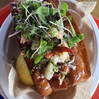 Lobster Lab - Lobster roll - Sandwiches Near Me - Carlsbad, California