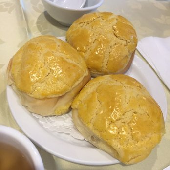 Dim Sum King - Bbq pork inside a pineapple bun - Dim Sum Near Me - Toronto, Ontario Dim Sum King - Bbq pork inside a pineapple bun - Dim Sum Near Me - Toronto, Ontario