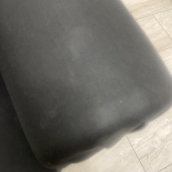 Anoush242 Gallery - Dirty seats and couches. - Nail Salons Near Me - Saint Thomas, Virgin Islands