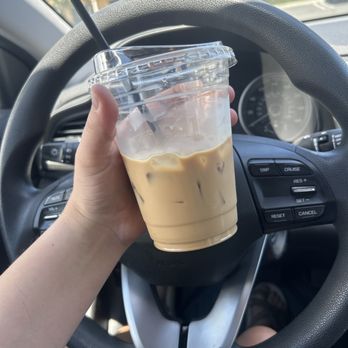 Calioh Coffee - Vanilla iced cap - Coffee & Tea Near Me - Moorpark, California