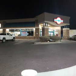 Short Line Express - Quiet little gas station tucked into a little corner off of the 95N