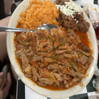 Nuevo Leon Restaurant - Bistec Lomo En Salsa - Mexican Near Me - Chicago, Illinois