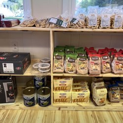 Alo’s Imports & Market