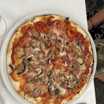 Iari The Vino - Pizza - Italian Near Me - Rome, RM Iari The Vino - Pizza - Italian Near Me - Rome, RM
