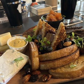 Pub BreWskey - Charcuterie Board - Brewpubs Near Me - Montreal, Quebec Pub BreWskey - Charcuterie Board - Brewpubs Near Me - Montreal, Quebec