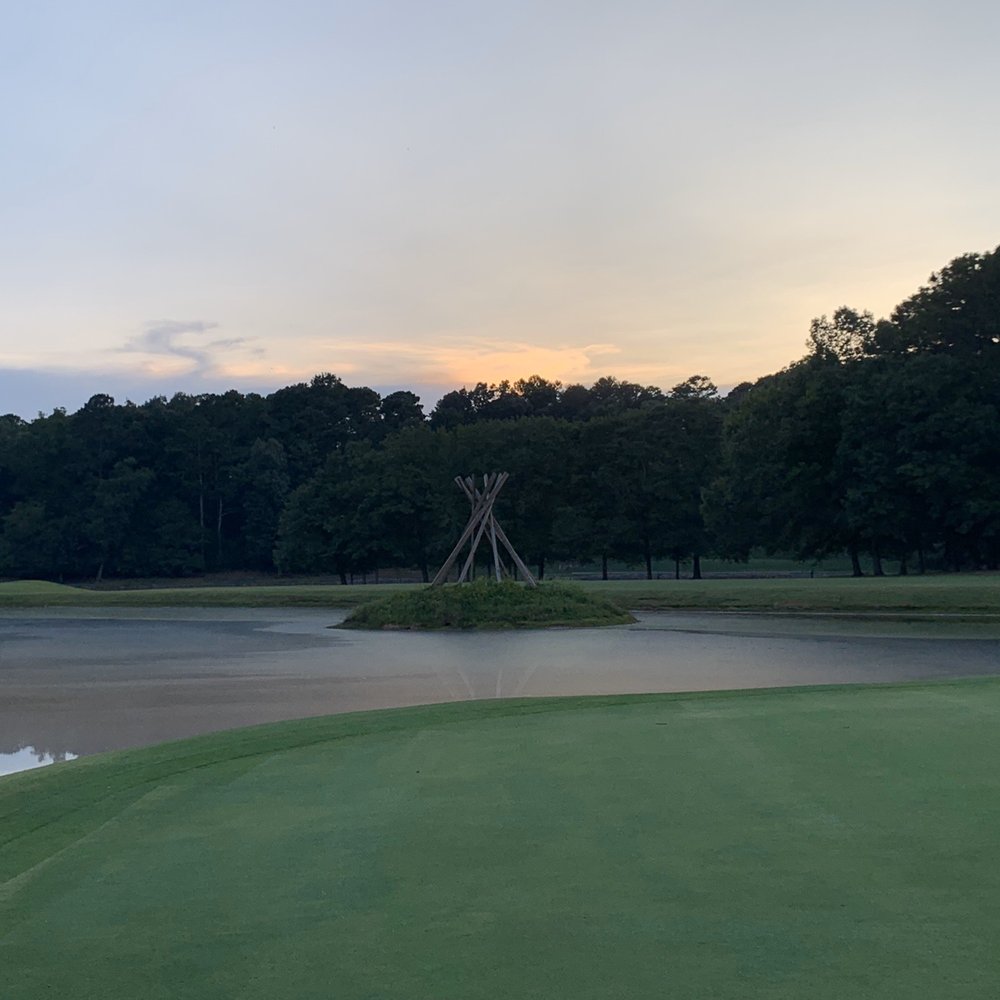 Indian Trace - Ti Pi in middle of pond at dusk - Golf Near Me - Chatsworth, Georgia Indian Trace - Ti Pi in middle of pond at dusk - Golf Near Me - Chatsworth, Georgia