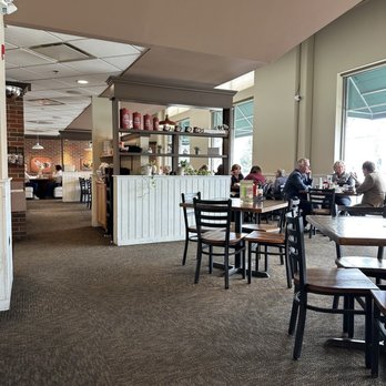 Egg Harbor Café - Seating area, not too crowded. - Breakfast & Brunch Near Me - Barrington, Illinois Egg Harbor Café - Seating area, not too crowded. - Breakfast & Brunch Near Me - Barrington, Illinois