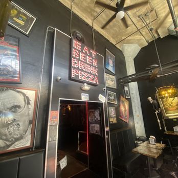 The 4th Horseman - Entry lobby has a couple of tables - Pizza Near Me - Long Beach, California The 4th Horseman - Entry lobby has a couple of tables - Pizza Near Me - Long Beach, California