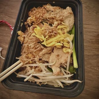 Cassette Thai Diner - Pad Thai (lunch special). The Picture does not do it justice. Delicious! - Thai Near Me - Peekskill, New York Cassette Thai Diner - Pad Thai (lunch special). The Picture does not do it justice. Delicious! - Thai Near Me - Peekskill, New York