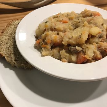The Giants Barn - Irish stew - Cafes Near Me - Bushmills, MYL The Giants Barn - Irish stew - Cafes Near Me - Bushmills, MYL