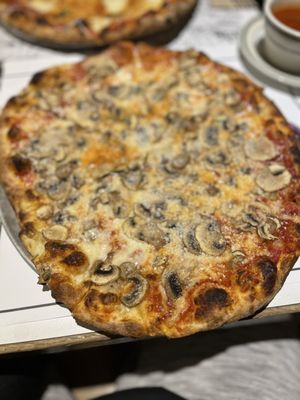 Jon & Vinny's Beverly Hills by null