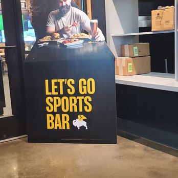 Buffalo Wild Wings - American Near Me - Harrison, Ohio