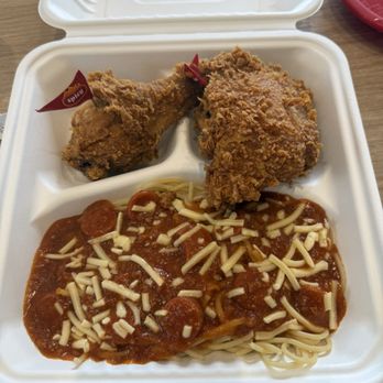 Jollibee - 2 piece dark spicy with spaghetti - Chicken Shop Near Me - Kahului, Hawaii Jollibee - 2 piece dark spicy with spaghetti - Chicken Shop Near Me - Kahului, Hawaii
