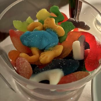 Mamo Miami - This came at the end. Confusing but loved the peach gummies. I was stuffed but able to eat three of four peach gummies  playful - Italian Near Me - Miami, Florida