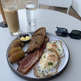 Eller Bakery - Two Egg Breakfeast, with bacon - Bakeries Near Me - Costa Mesa, California