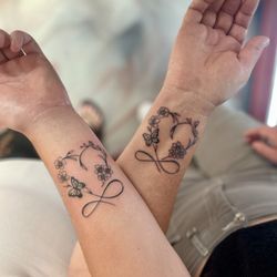 Lyfestyle Ink - Matching hearts with my daughter