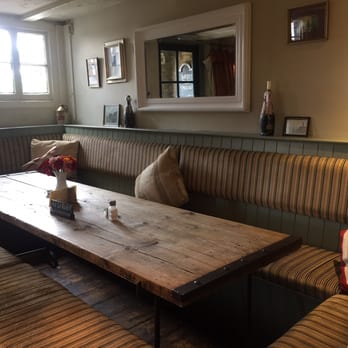 The Green Dragon - Loving the bench and sleeper table x - British Near Me - London, XGL