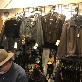 Fred Eisen Leather and Artknives - Leather coats - Leather Goods Near Me - New Hope, Pennsylvania Fred Eisen Leather and Artknives - Leather coats - Leather Goods Near Me - New Hope, Pennsylvania