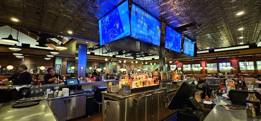Lucille's Smokehouse Bar-B-Que
