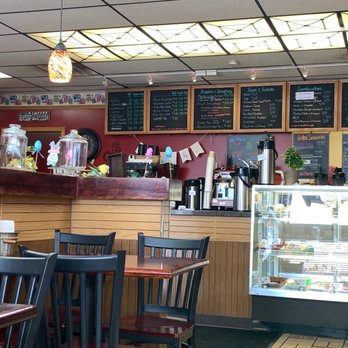 Bread-N-Brew - Front counter - Coffee & Tea Near Me - Wellington, Ohio