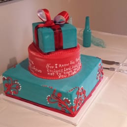 The AMAZING cake I've been taking about...