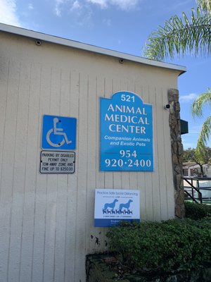 Animal Medical Center & Bird Clinic Of Hollywood by null